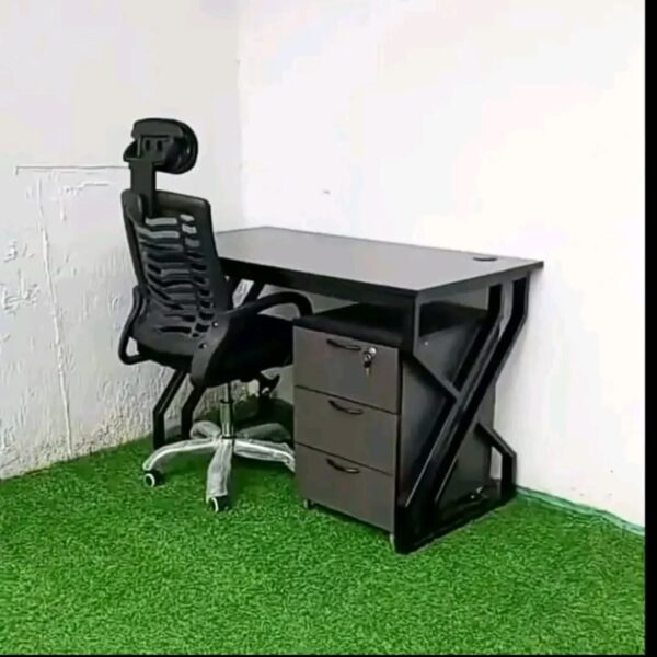 Industrial Office Desk with Ergonomic Executive Mesh Chair Set