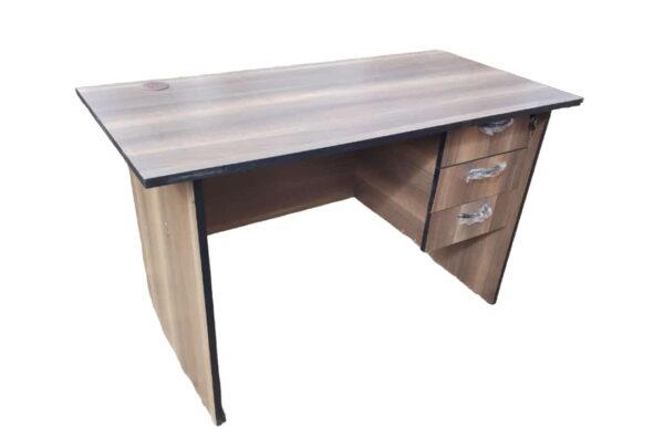 Executive Office Desk with Lockable Drawers – Walnut Finish