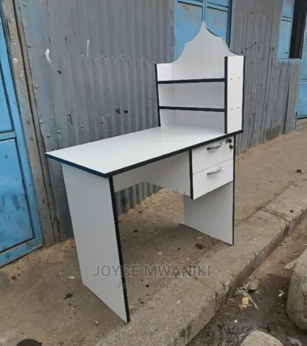 Manicure Tables