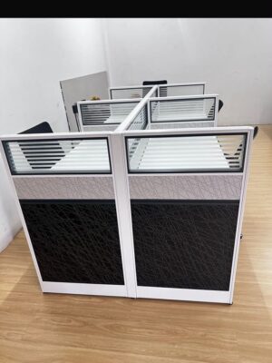 4-seater  workstation