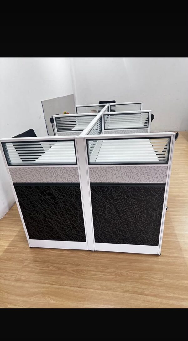 4-seater  workstation